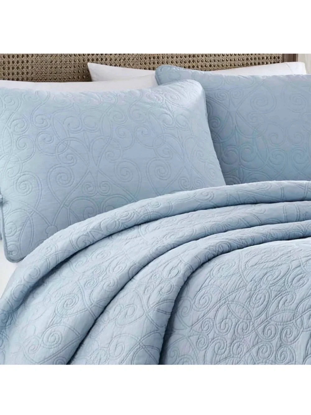King Breeze Blue - Laura Ashley Felicity Quilt Set